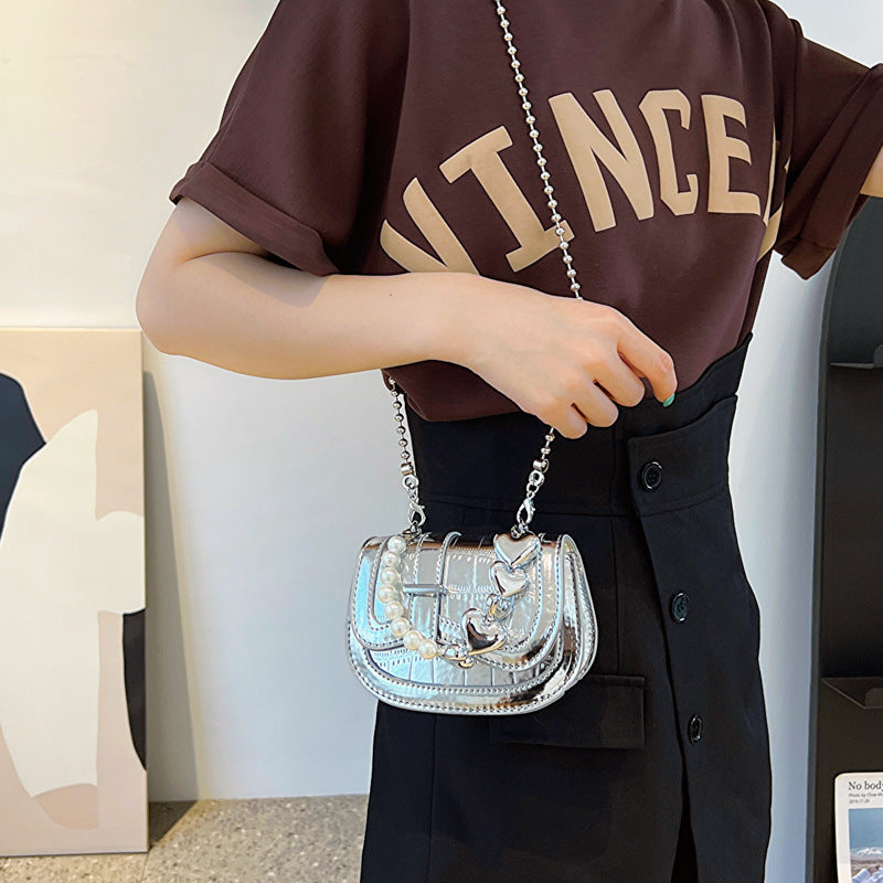 New Laser Pearl Tote Girl Mini Saddle bag